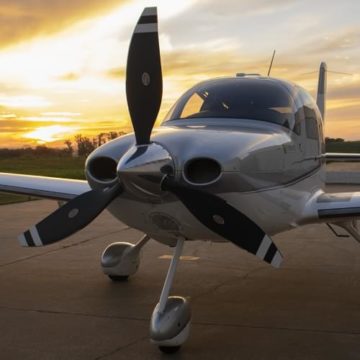 Cirrus SR-22